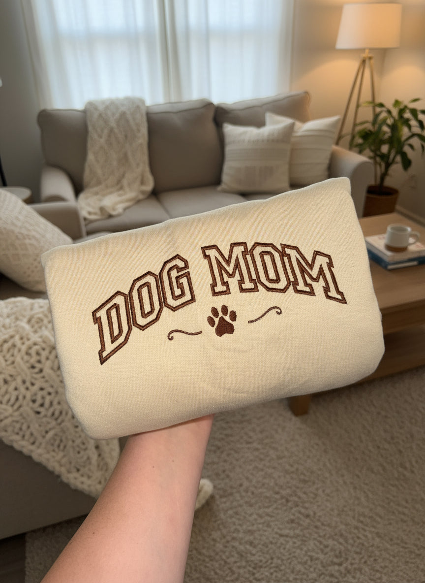 Dog Mom sweater 🐾🐾