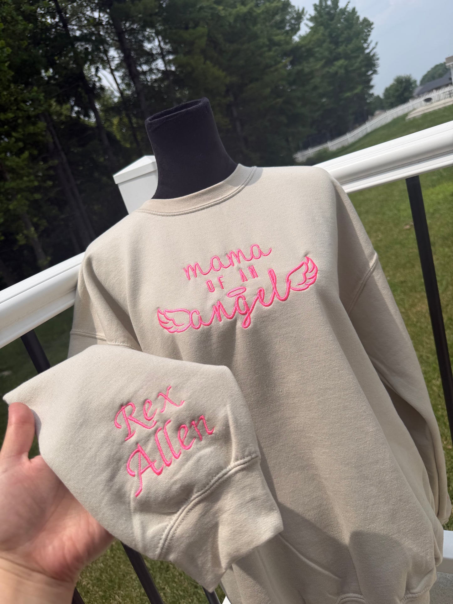 Angel Mama Sweatshirt 🕊️