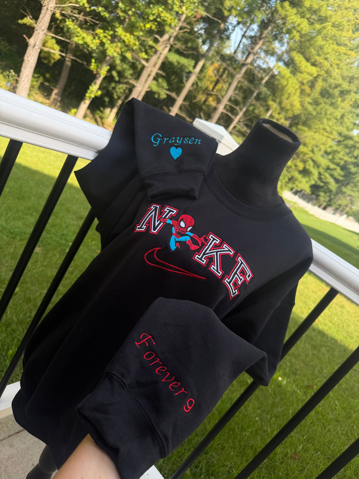 D - Spider-Man sweatshirt