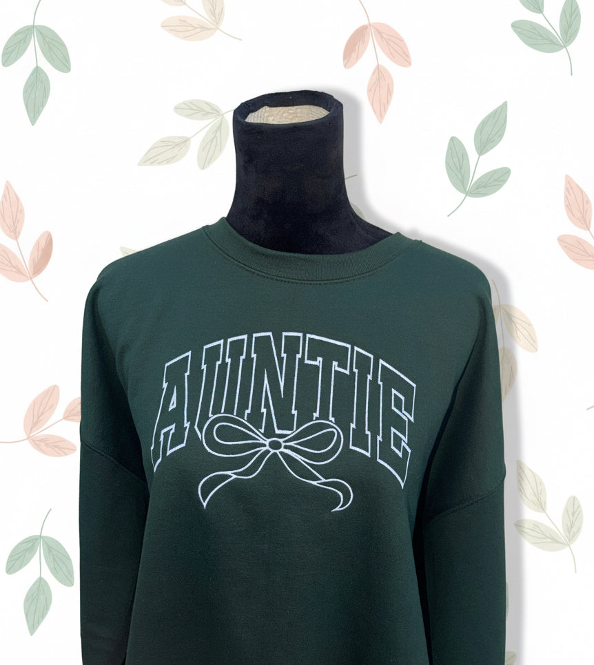 Auntie sweatshirt 🥰