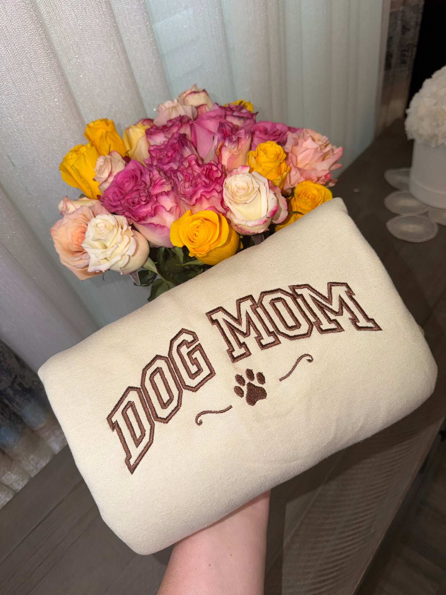 Dog Mom sweater 🐾🐾