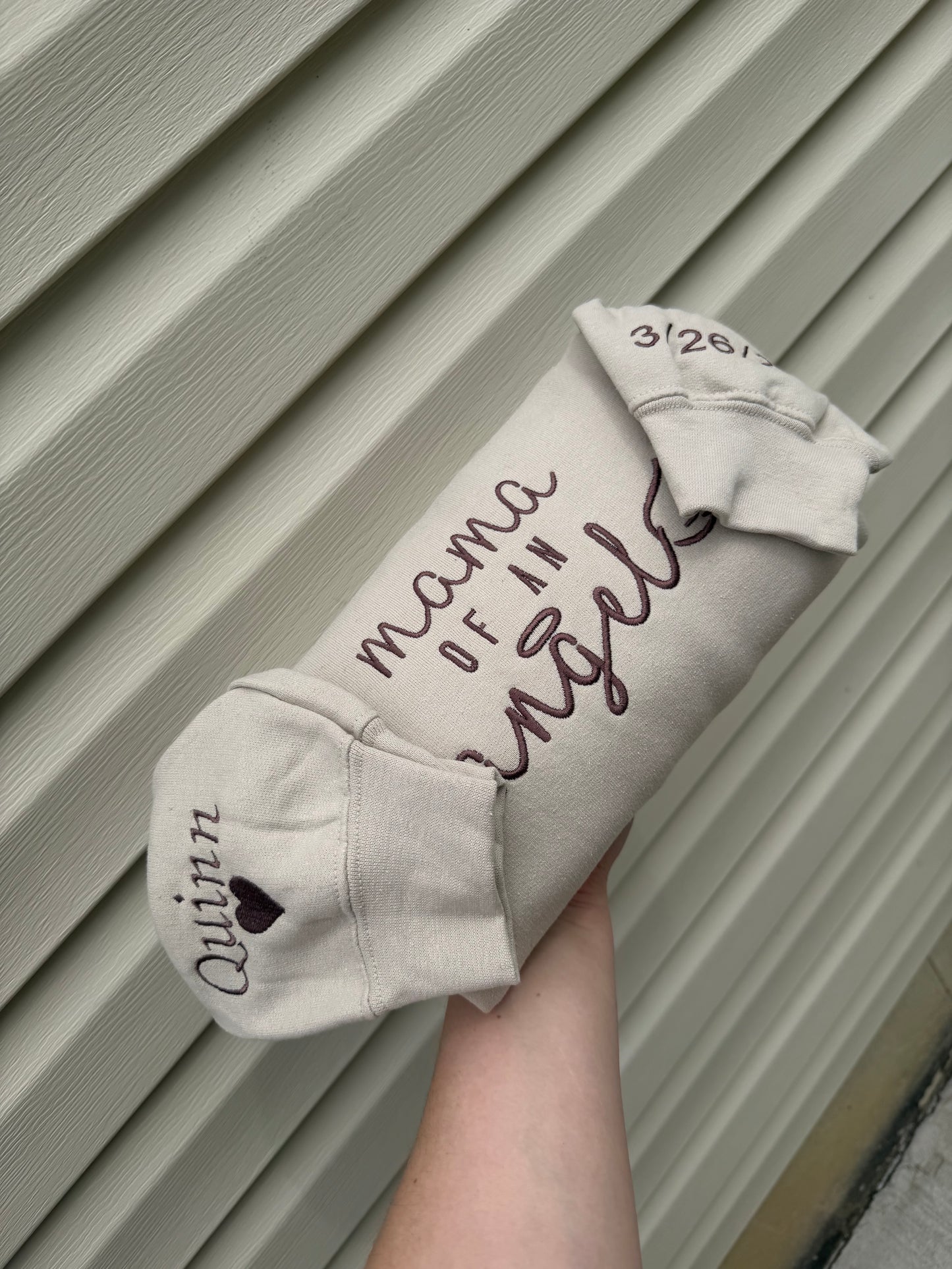 Angel Mama Sweatshirt 🕊️